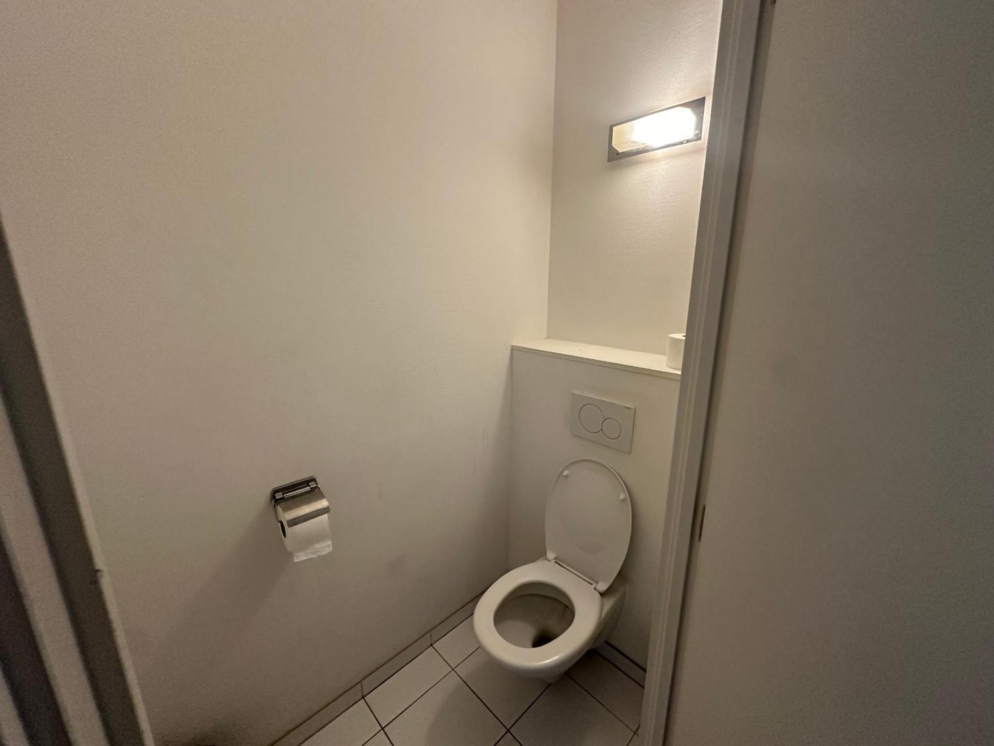 2 Bedroom In Center With Balcony Apartment Brüssel